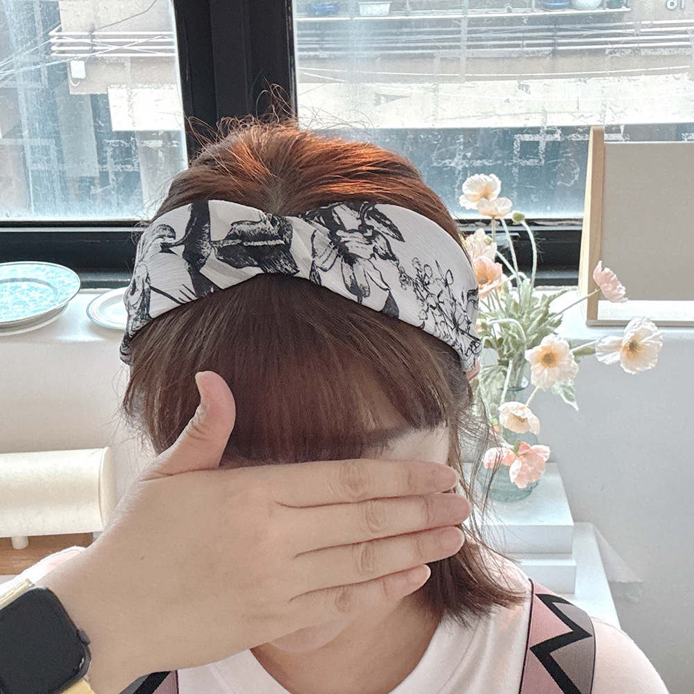 블랙&화이트쉬폰플라워 리본머리띠 헤어밴드 반다나머리띠 넓은헤어밴드 헤어스카프 - 상세 이미지 5