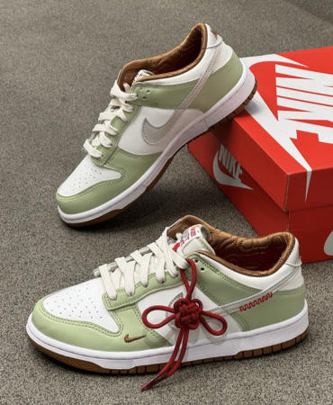 [해외]나이키 덩크 로우 GS 루나 뉴 이어 세일 화이트 올리브  HV6001-101 흰색 초록색 HV6001-101