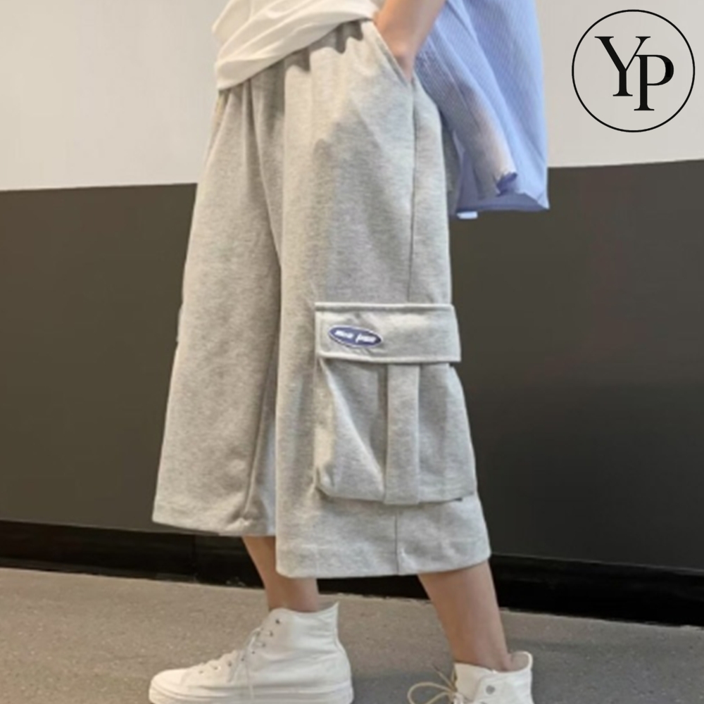 남자 와이드 트레이닝 반바지 팬츠 데일리 카고 포켓 오버사이즈 힙한 캐주얼 코디 - 메인 이미지