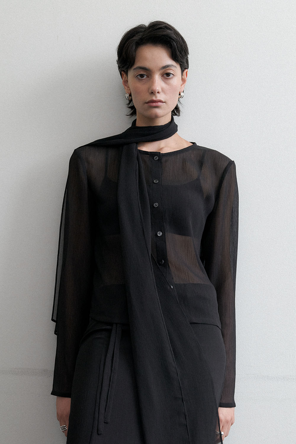 Summer Crepe Sheer Shawl Cardigan Black - 상세 이미지 3