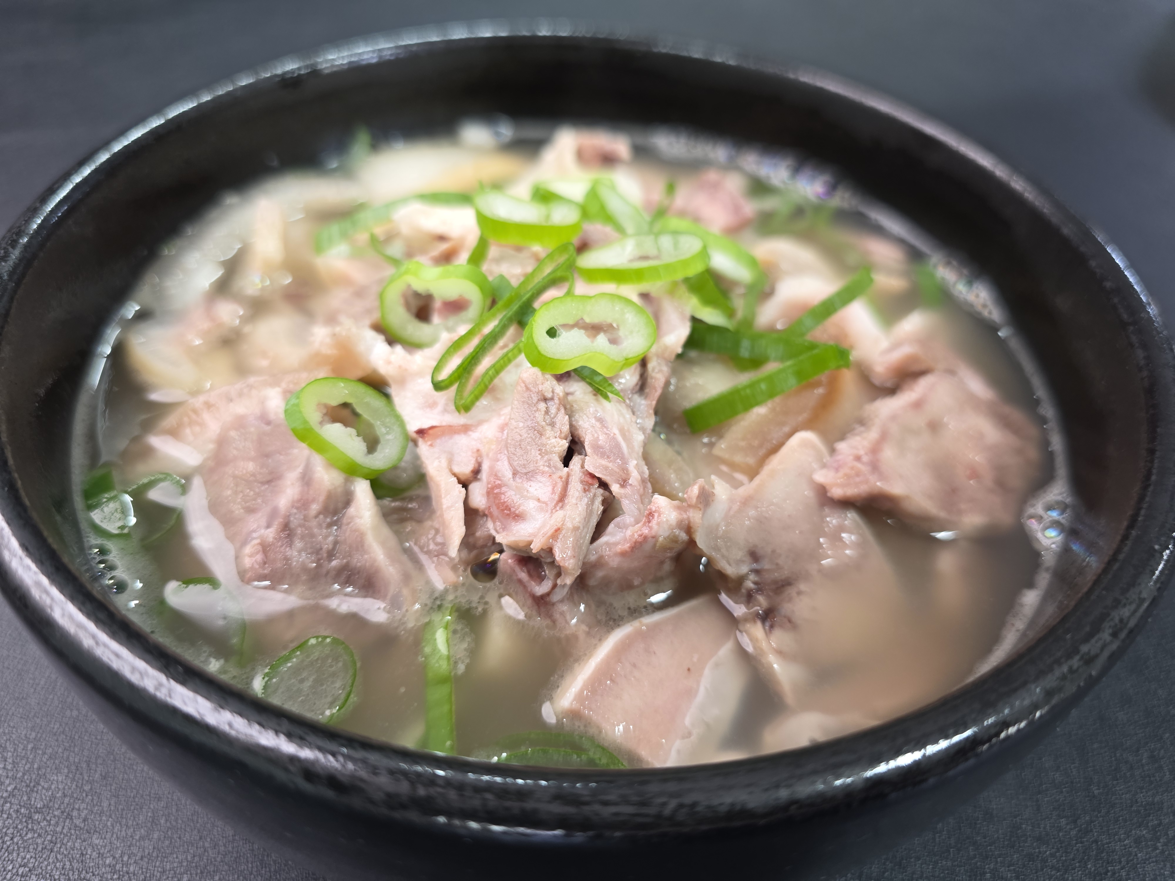 [막내연호 압도적 순대국 돼지국밥] 푸짐한 2인분 1kg /진한한우사골육수, 국내산 대파 듬뿍 - 상세 이미지 3