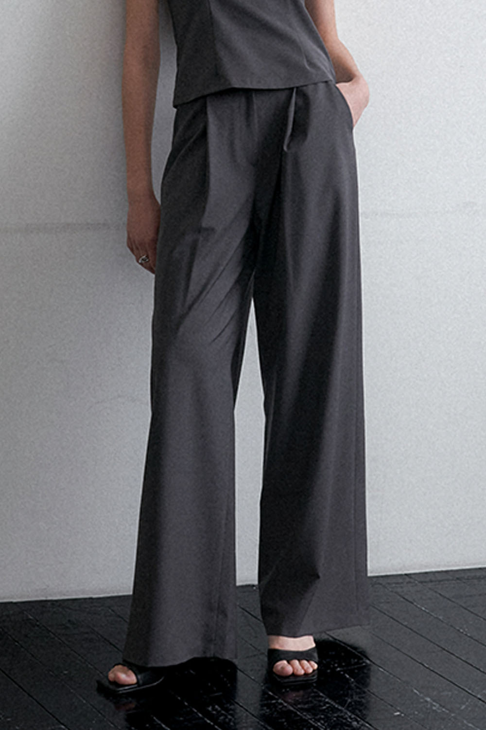 Summer Wool Belted Semi-wide Trouser Khaki Grey - 상세 이미지 3