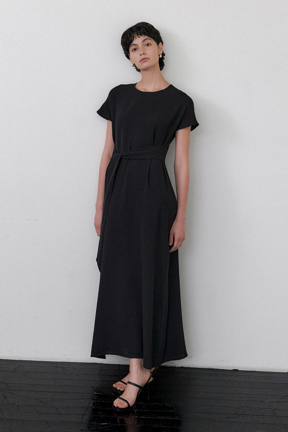 Half Sleeve Strap Long Dress Black - 상세 이미지 3