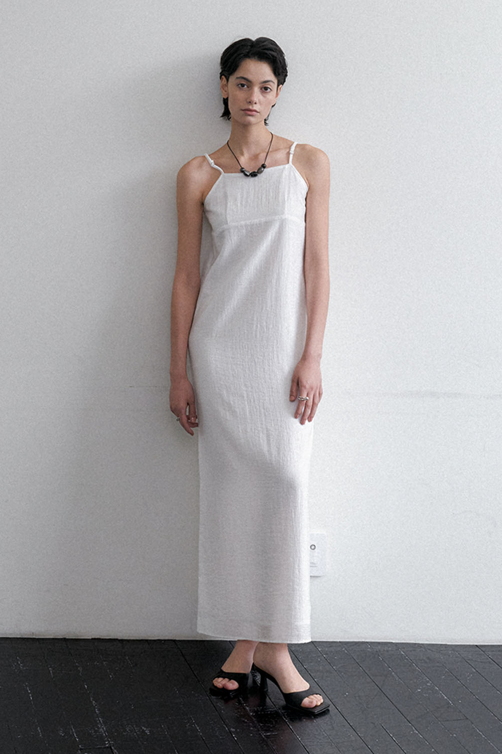 Crease Sleeveless Long Dress White - 상세 이미지 2