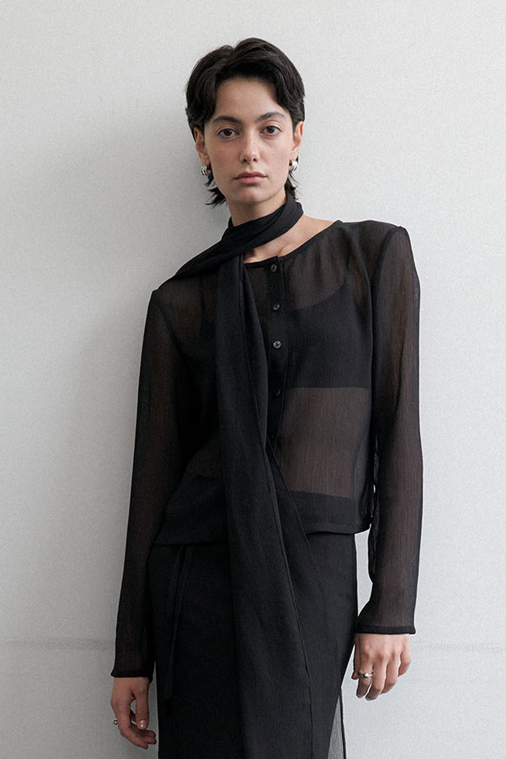 Summer Crepe Sheer Shawl Cardigan Black - 상세 이미지 2