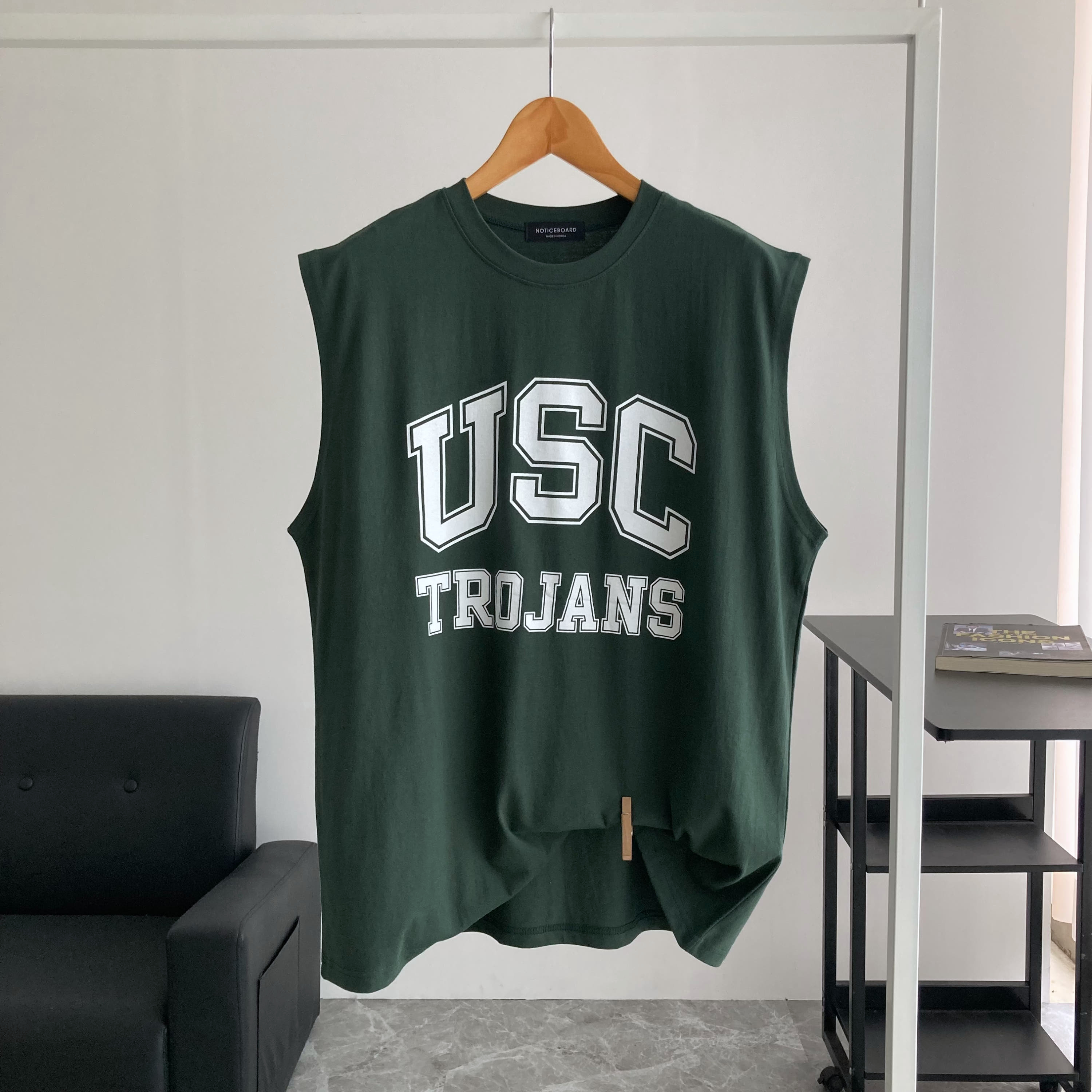 남자 나시 오버핏 민소매 면 USC 레터링 티셔츠 - 상품 이미지