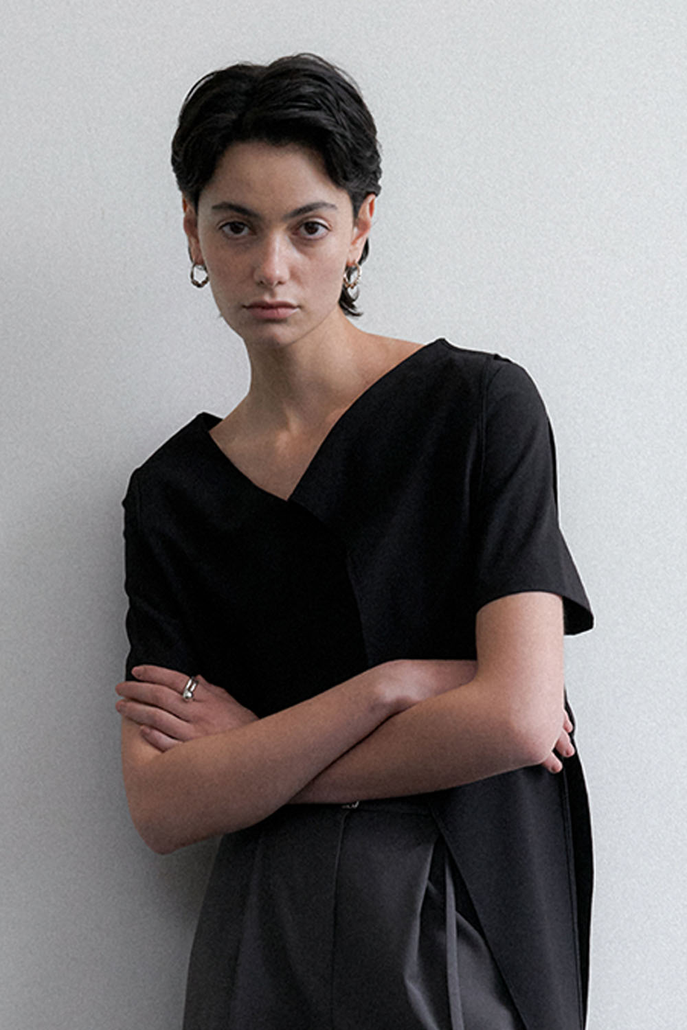 Summer Long Scarf Blouse Black - 메인 이미지
