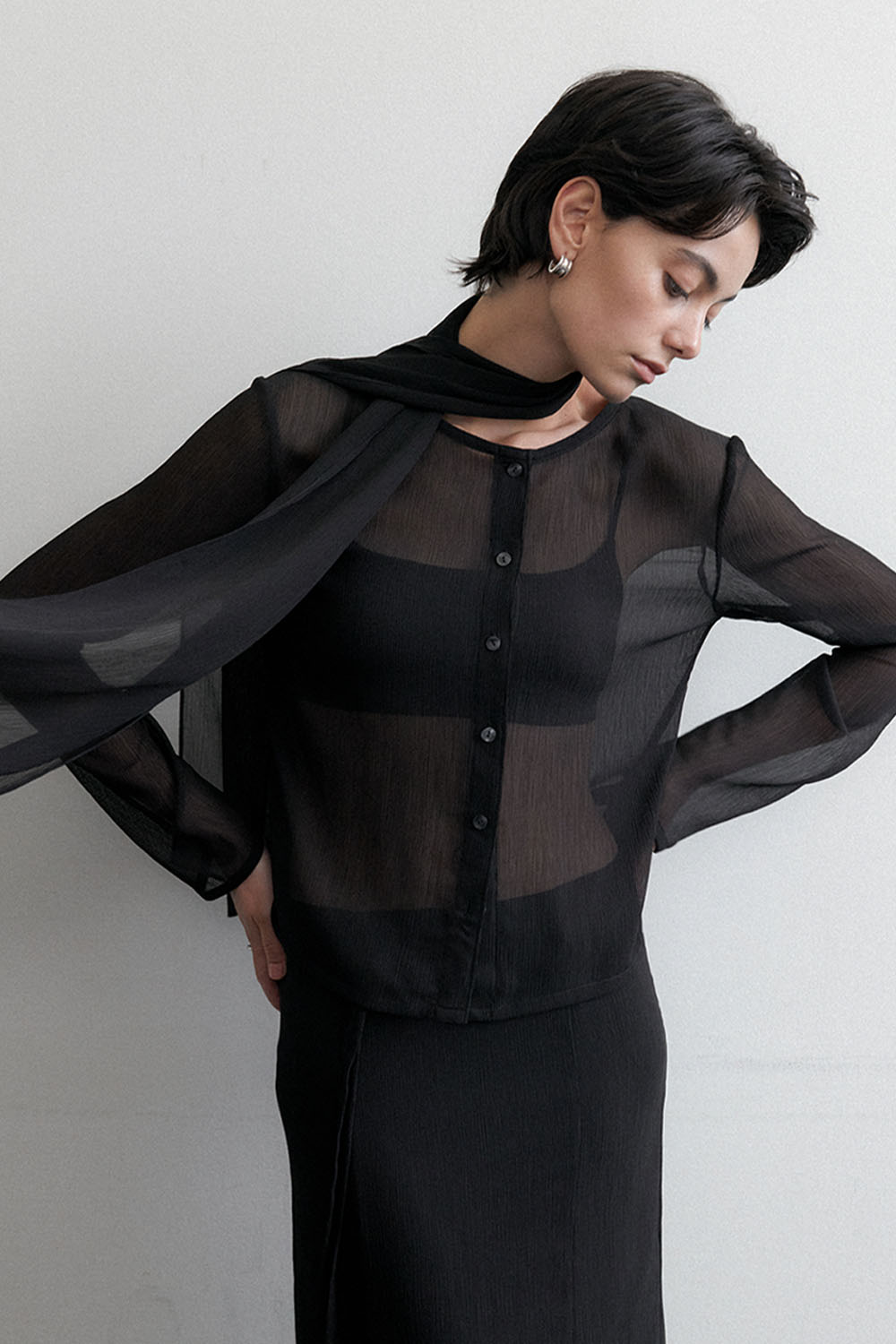 Summer Crepe Sheer Shawl Cardigan Black - 상품 이미지