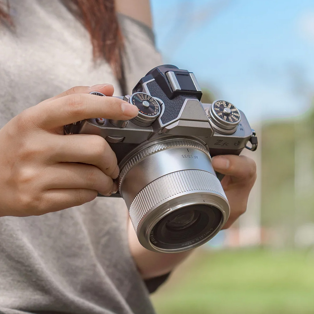 티티아티산 AF 35mm F1.8 II 니콘 Z마운트 APS-C 렌즈 실버 - 상세 이미지 2
