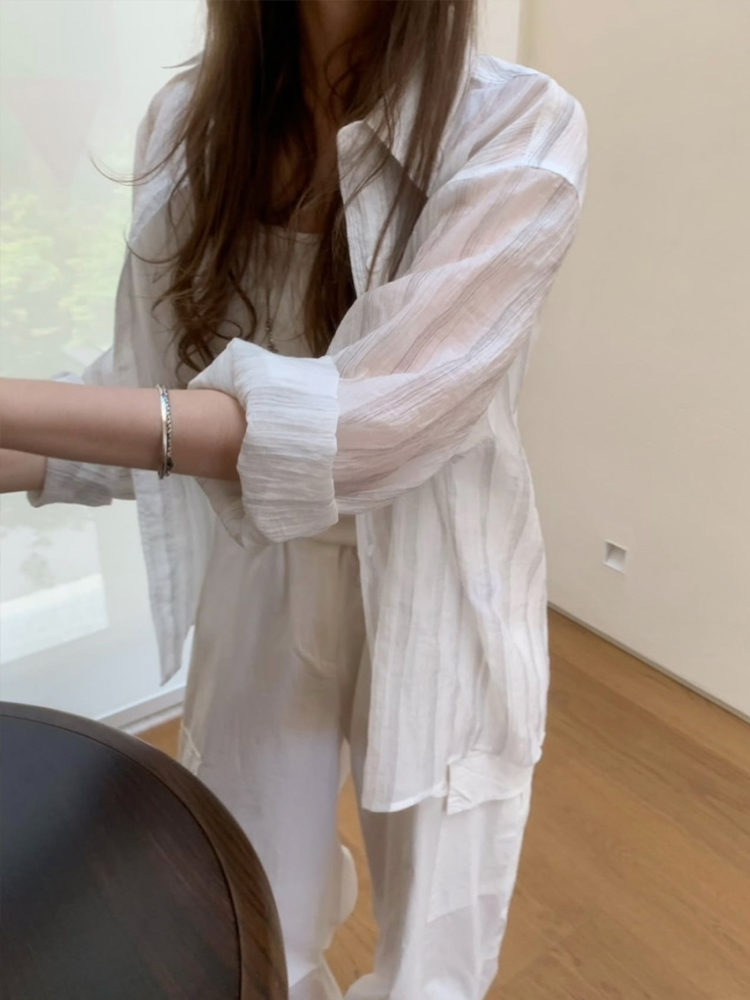 오버핏 시스루 멀티 스트라이프 셔츠 블라우스 여름남방 썸머블라우스 긴팔 여자 여름셔츠 - 메인 이미지