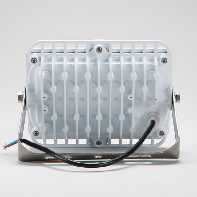 비츠온 LED투광기 선박 차량용 방수 DC 간판조명 투광등 80W, 24V 주광색 이미지 7