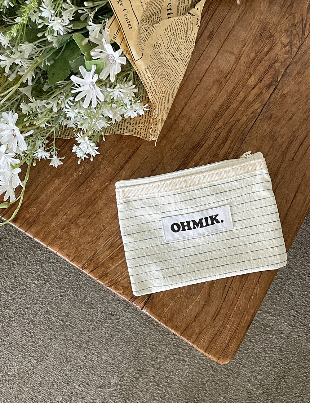 OHMIK. 오미크 하프문 파우치 디자이너 이너백 아이보리 스트라이프 001 - 상세 이미지 4