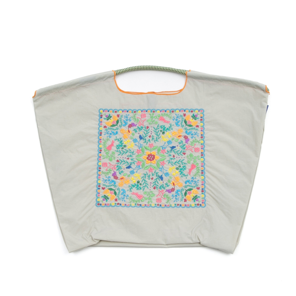 볼앤체인 에코백 Floral Bandana L 사이즈 301151 - 상세 이미지 2