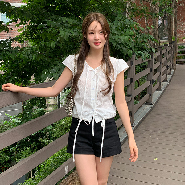 뮤엘라 페미닌 리본 퍼프 캡 블라우스 bs8306 - 메인 이미지