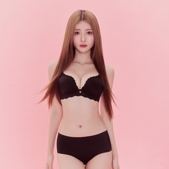 [N배송][슈퍼적립] 크라시앙 4cm 판타지아 가슴 모아주는 심리스 왕뽕브라 노와이어 볼륨브라 속옷세트 - 상세 이미지 5