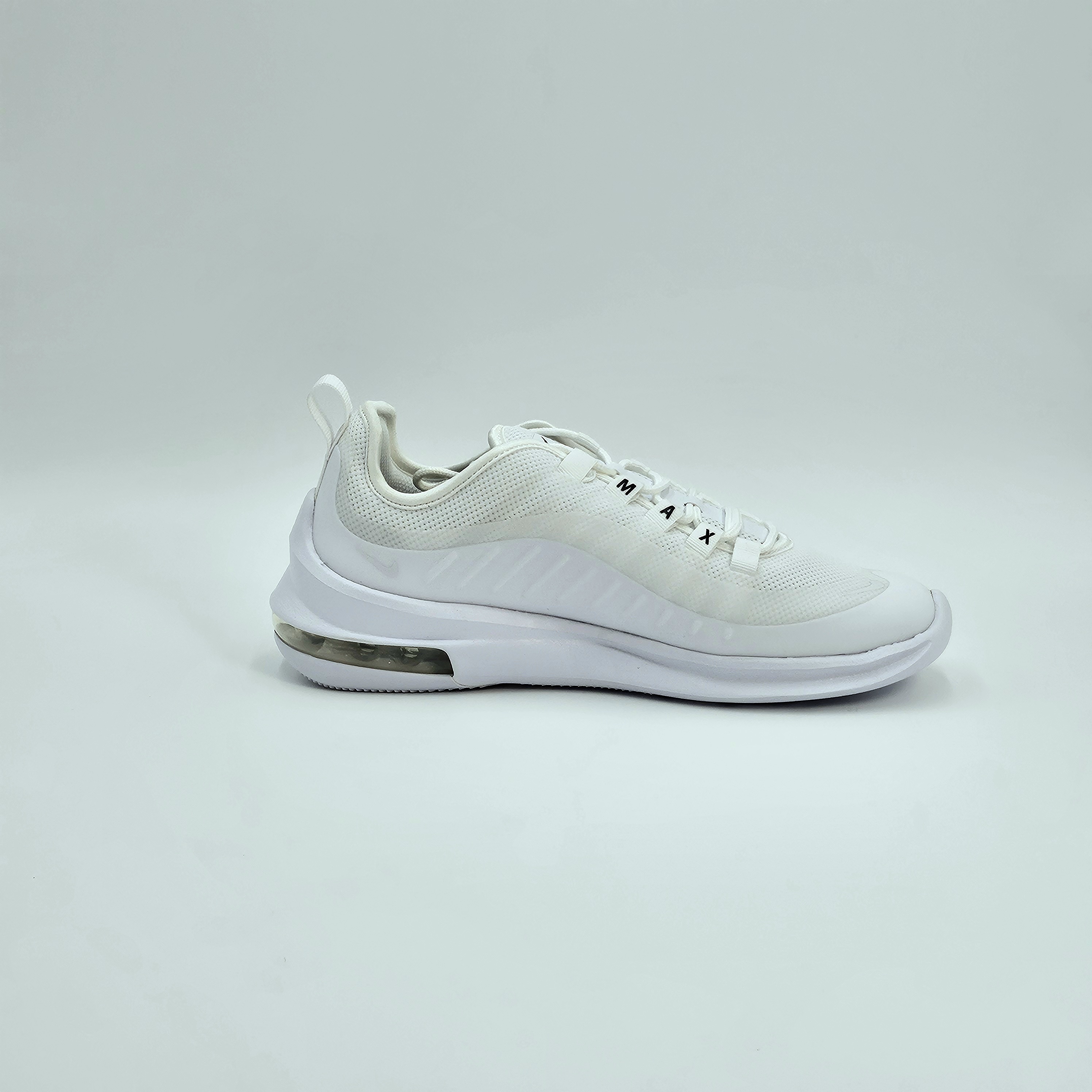 [국내매장판] 나이키 에어맥스 엑시스 발편한 신발 런닝화 헬스화 헬스장 커플 운동화 올화이트(여성), 245