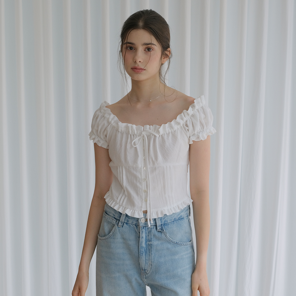 LILLIAN RUFFLE OFF SHOULDER PINTUCK BL (WH) - 상세 이미지 2