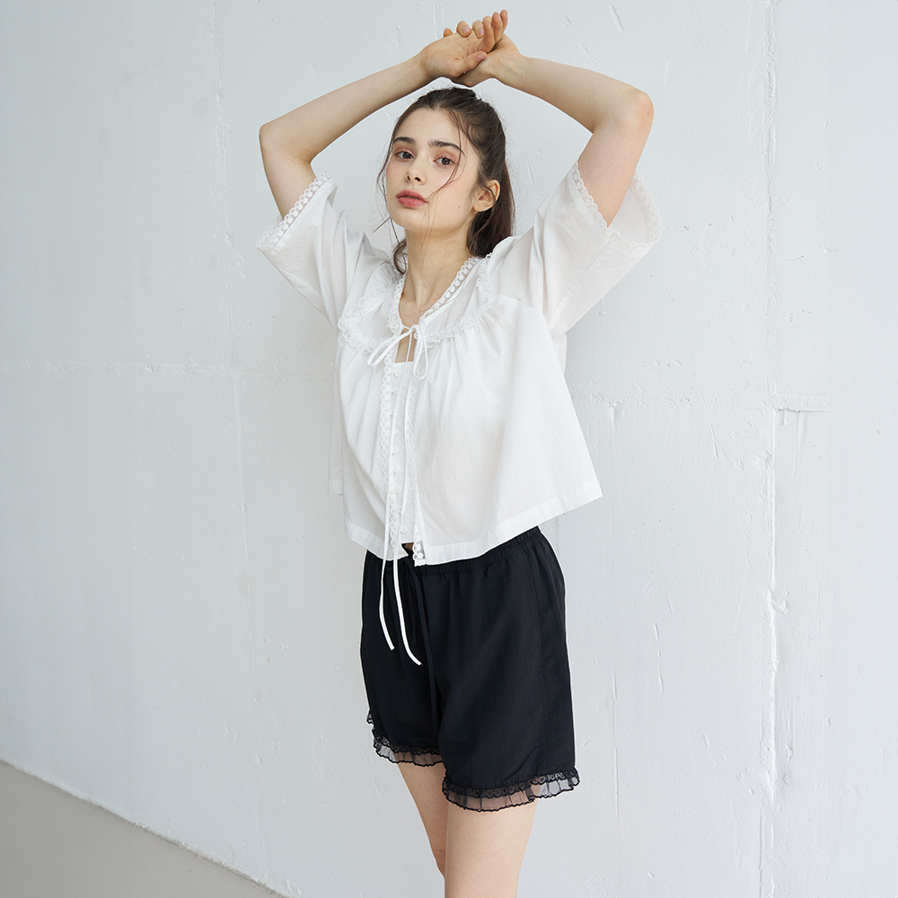 DIANA LACE TRIM RIBBON TIE CROP BLOUSE (WH) - 상세 이미지 4