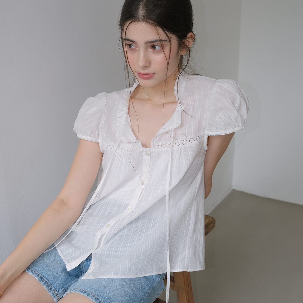 MINI RUFFLE LACE TRIM HALF SLEEVE BLOUSE (WH) - 상세 이미지 2