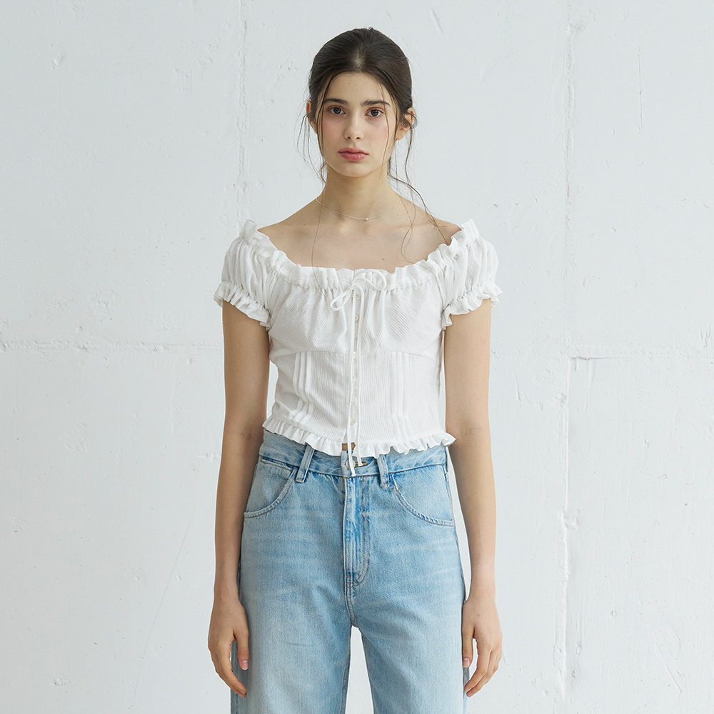 LILLIAN RUFFLE OFF SHOULDER PINTUCK BL (WH) - 상세 이미지 3