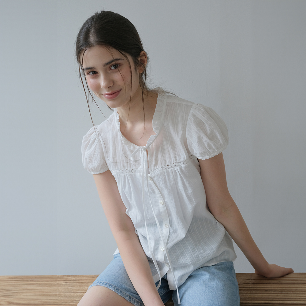 MINI RUFFLE LACE TRIM HALF SLEEVE BLOUSE (WH) - 상세 이미지 3