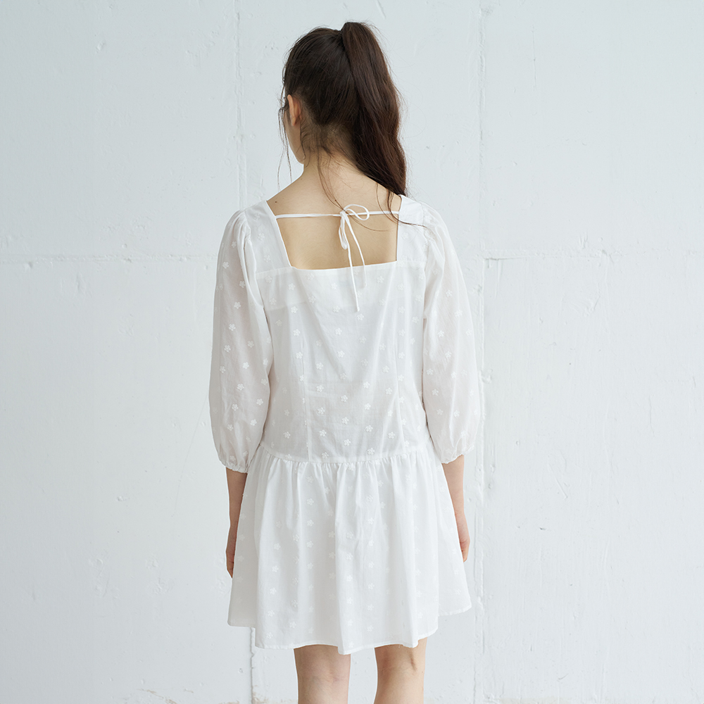 FLOWER EMBROIDERY RIBBON TIE DRESS (WHITE) - 상세 이미지 4