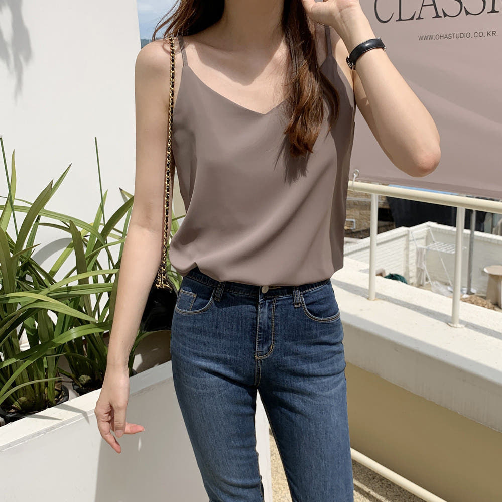 슬리브리스 탑 브이넥 실켓 끈나시 여성 민소매티 여자 여름 티셔츠 레이어드티 탱크탑