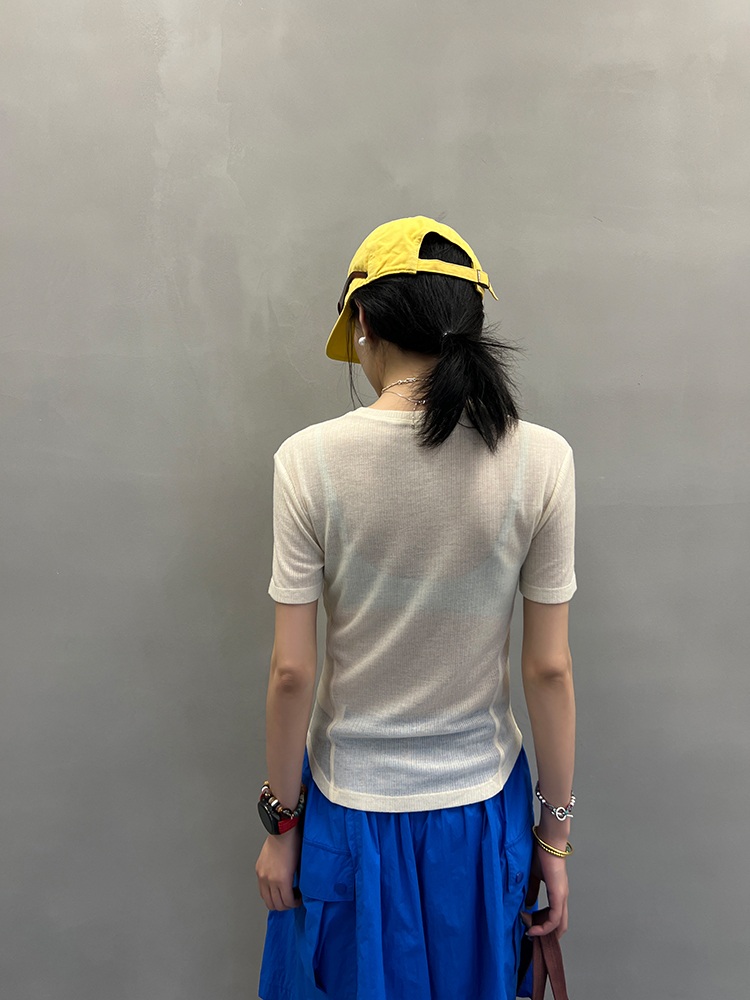 라운드넥 시스루 반팔티 레이온소재 여름 옆면사선디자인 예쁜 유니크 디자인 베이지 그린 - 상세 이미지 3