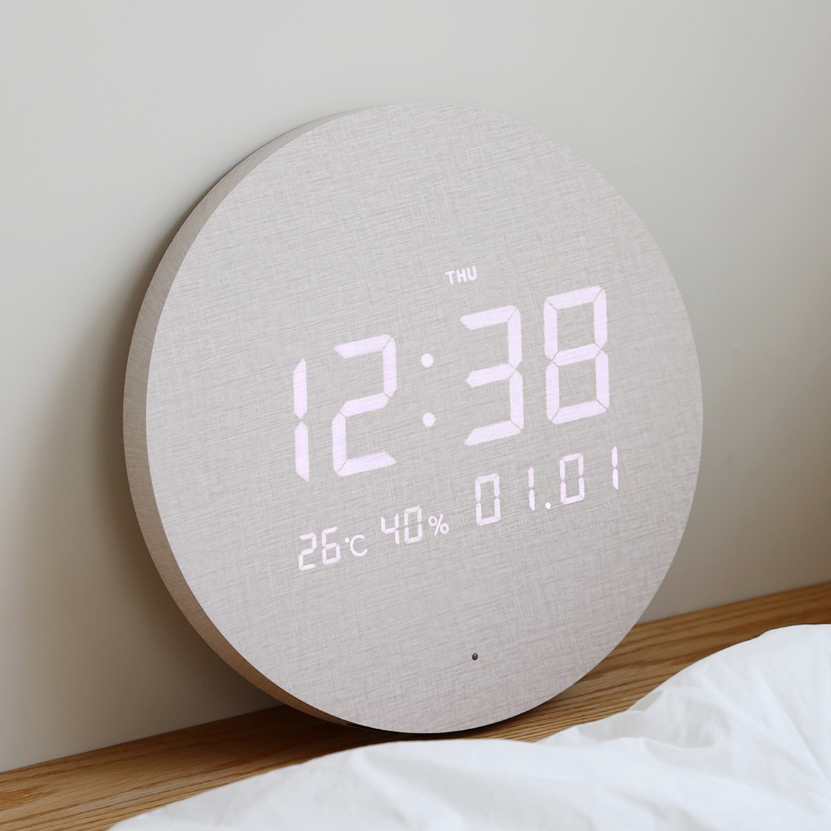 카파 무선 디지털 LED 벽시계 무소음 전자 벽걸이시계 30cm