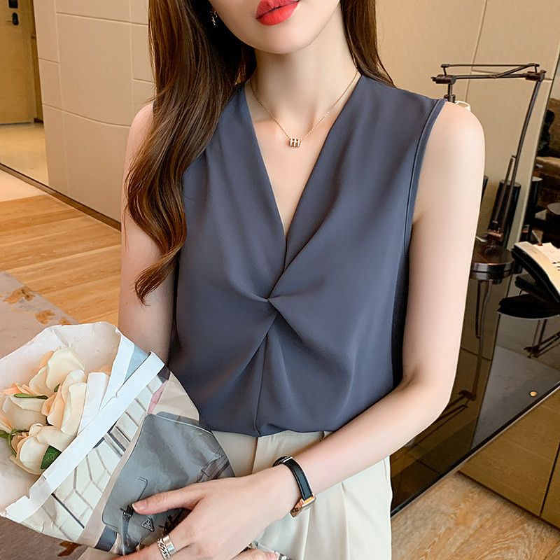 여름 여성 루즈핏 브이넥 앞꼬임 민소매 블라우스 폴리 룩 데일리룩 하객룩 나시블라우스 5062 - 상세 이미지 4