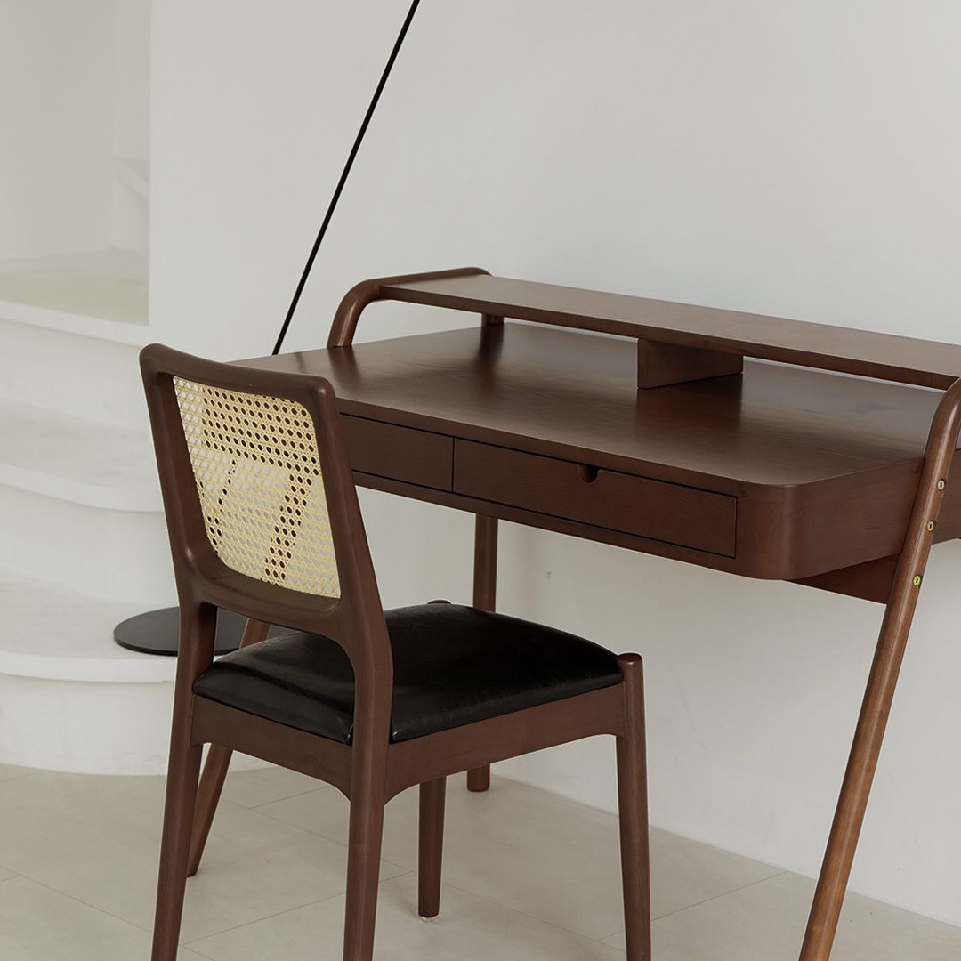 자야캠핑 포르보 1928 월넛 원목 인테리어 카페 식탁 쿠션 라탄 의자