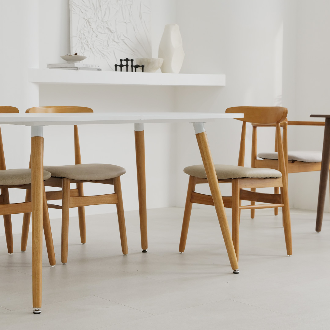 자야캠핑 오울루 1520 브라운 원목 인테리어 카페 식탁 쿠션 의자