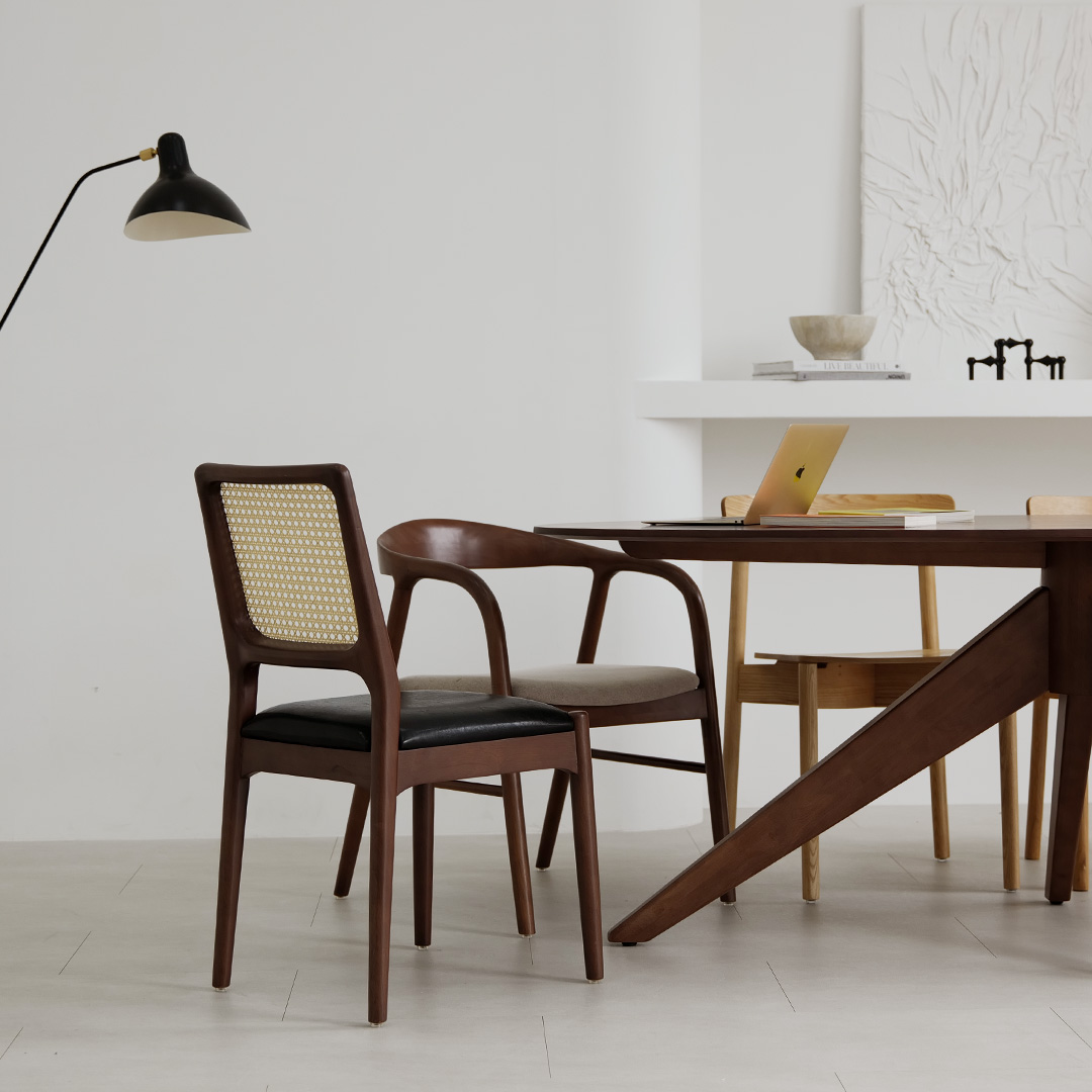 자야캠핑 포르보 1928 월넛 원목 인테리어 카페 식탁 쿠션 라탄 의자