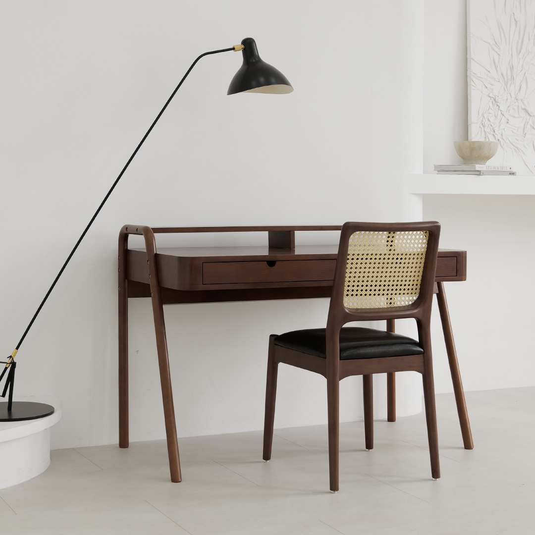 자야캠핑 포르보 1928 월넛 원목 인테리어 카페 식탁 쿠션 라탄 의자