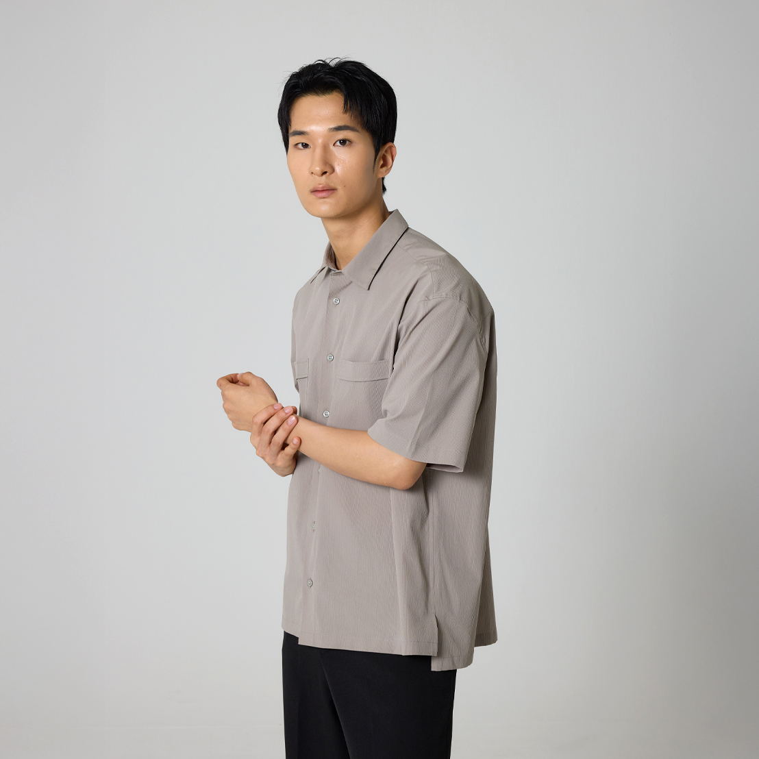 어반트 구김없는 투포켓 반팔 남성 셔츠 오버핏 여름용 - 상세 이미지 4