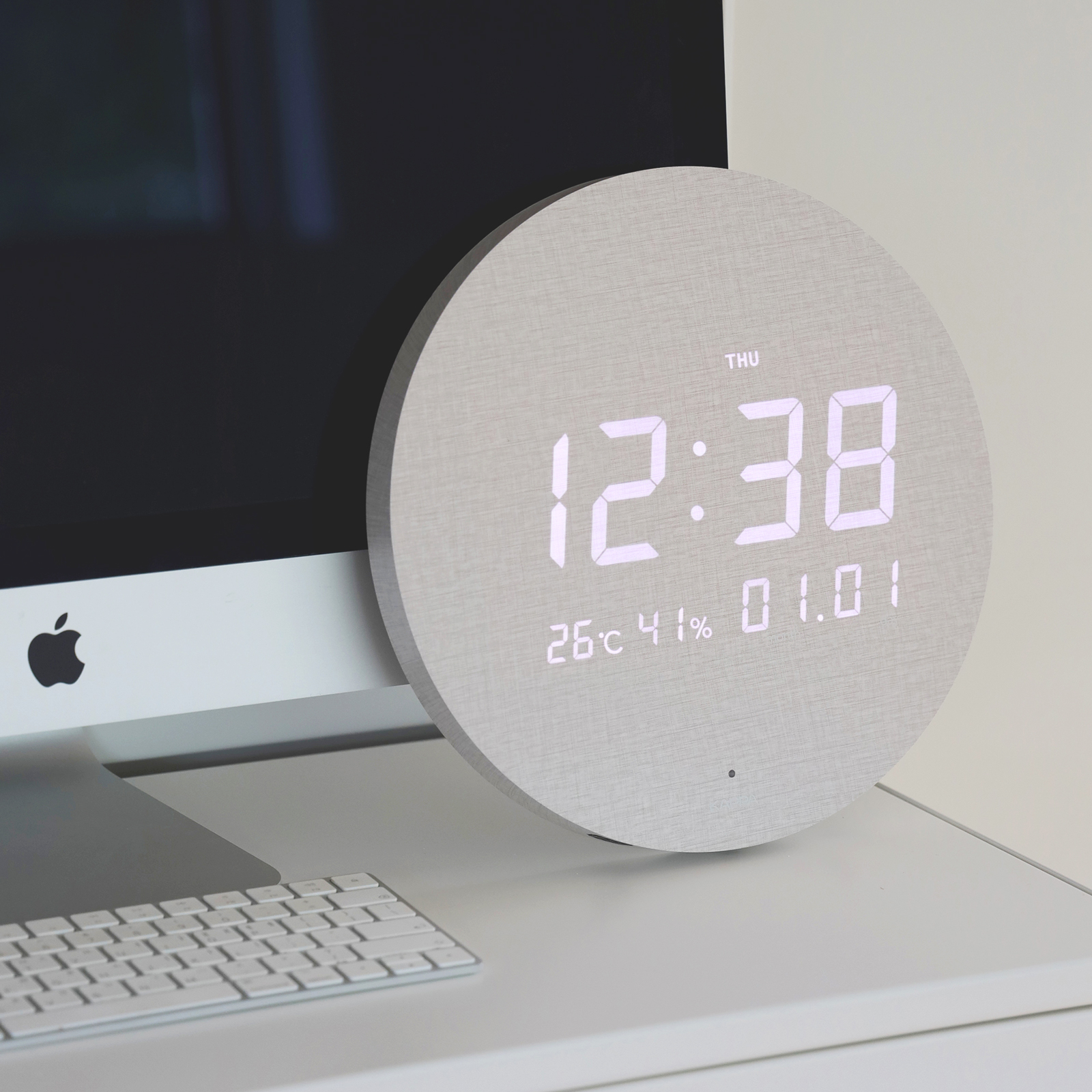 카파 무선 디지털 LED 벽시계 무소음 전자 벽걸이시계 30cm