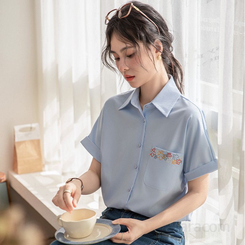 봄 여름 슬림핏 꽃자수 반팔 셔츠 브이넥 블라우스 데일리룩 룩 출근룩 깔끔한 1990 - 상세 이미지 4