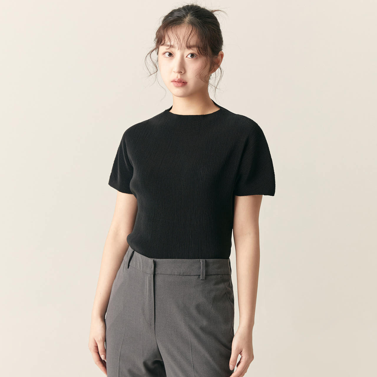 로엠 플리츠 티셔츠 RMHWF23R15 - 상세 이미지 2