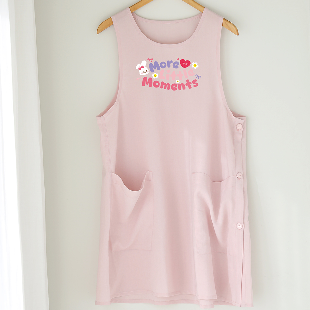 [미소쌤] More Little Moments 레터링 솜사탕 앞치마 핑크 어린이집 보육교사