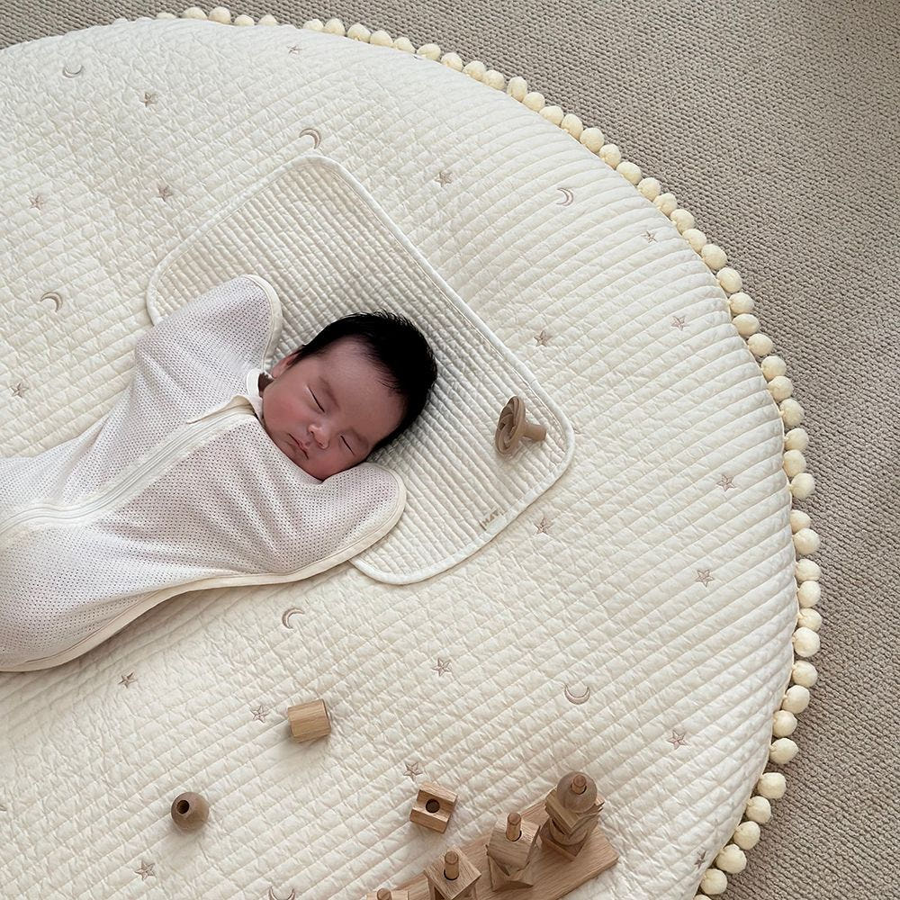 올포홈 100수 프릴 무형광 신생아 아기 유아 원형 러그 목화솜 놀이매트 분리형