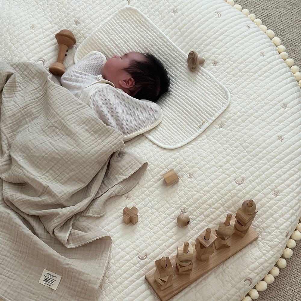 올포홈 100수 프릴 무형광 신생아 아기 유아 원형 러그 목화솜 놀이매트 분리형