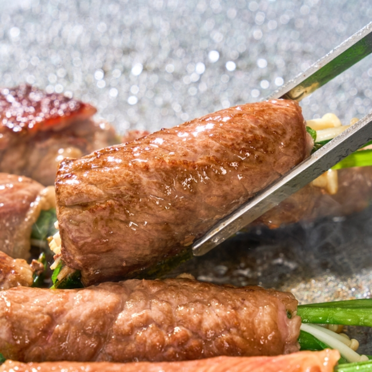 한우 1++ 대패등심 300g 구이용 샤브샤브용 냉동 소고기