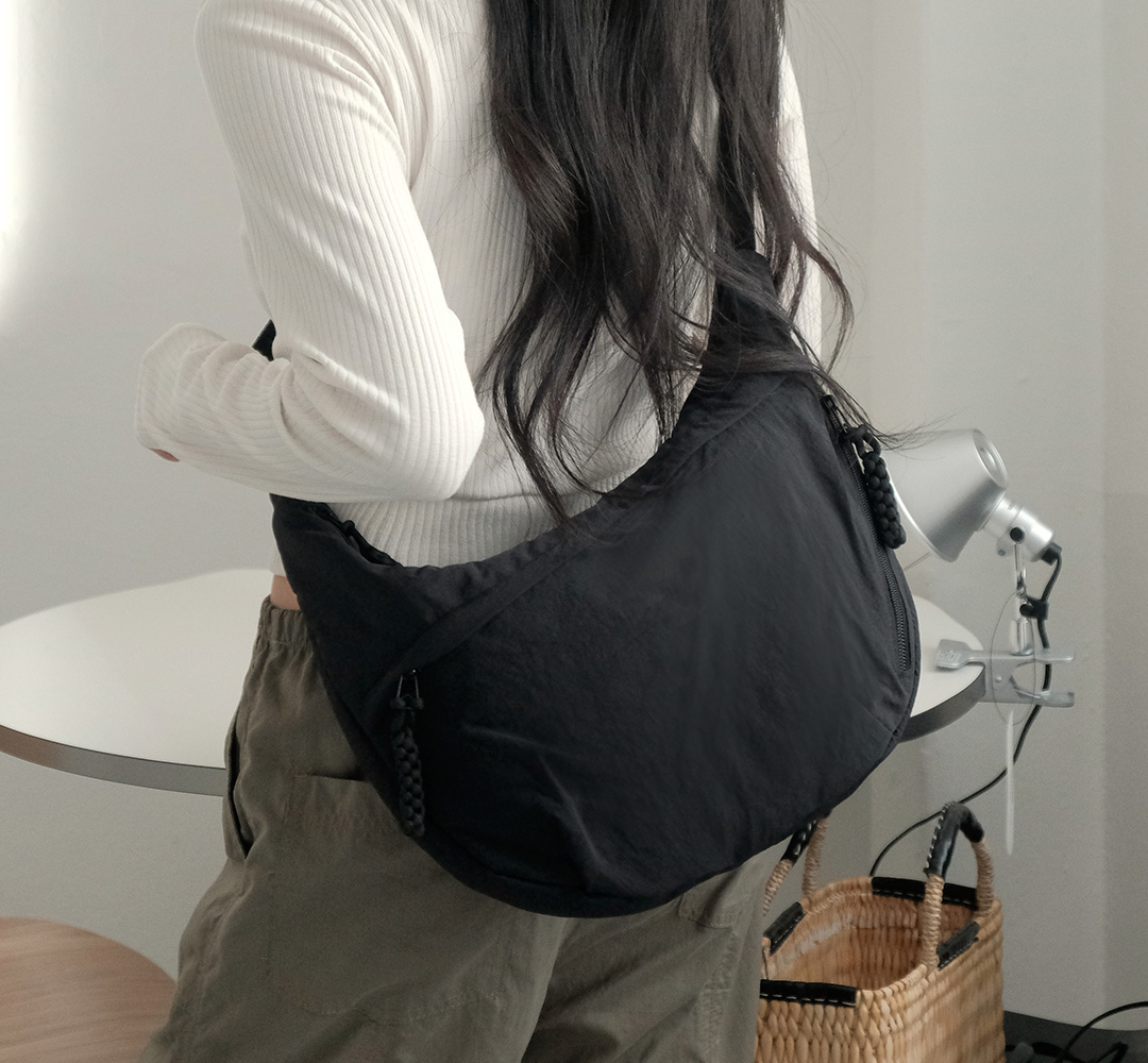 멀티포켓 해외여행 크루아상 크로스 백 이미지 6