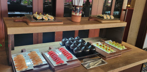 사이판 아쿠아리조트 리조트 외관 야경