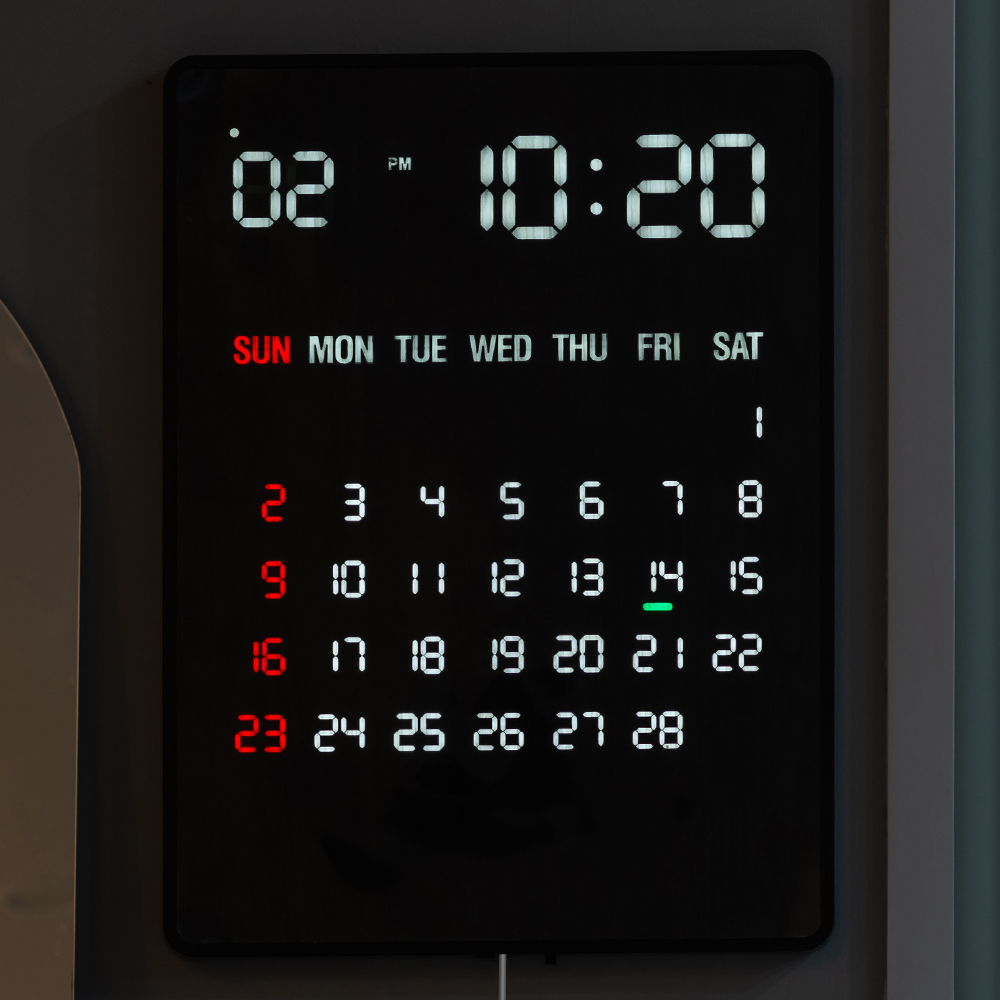 국산 루나리스 GPS 전파 수신 LED 벽시계 디지털 전자 달력 인테리어 무소음 벽걸이시계 리멤버