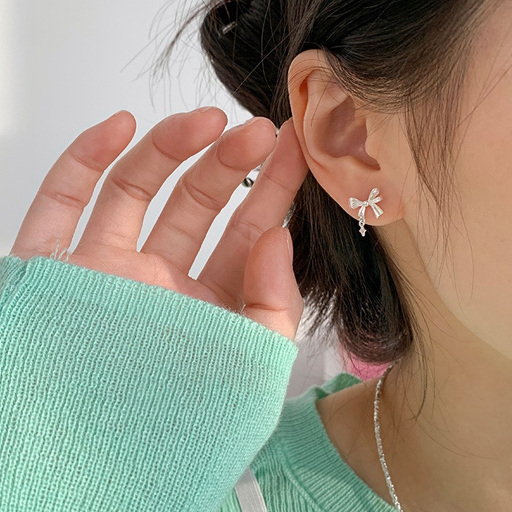 아르니 리본 드롭 귀걸이 925실버 은침 골드 여성 데일리 귀걸이 한쌍 - 상세 이미지 2