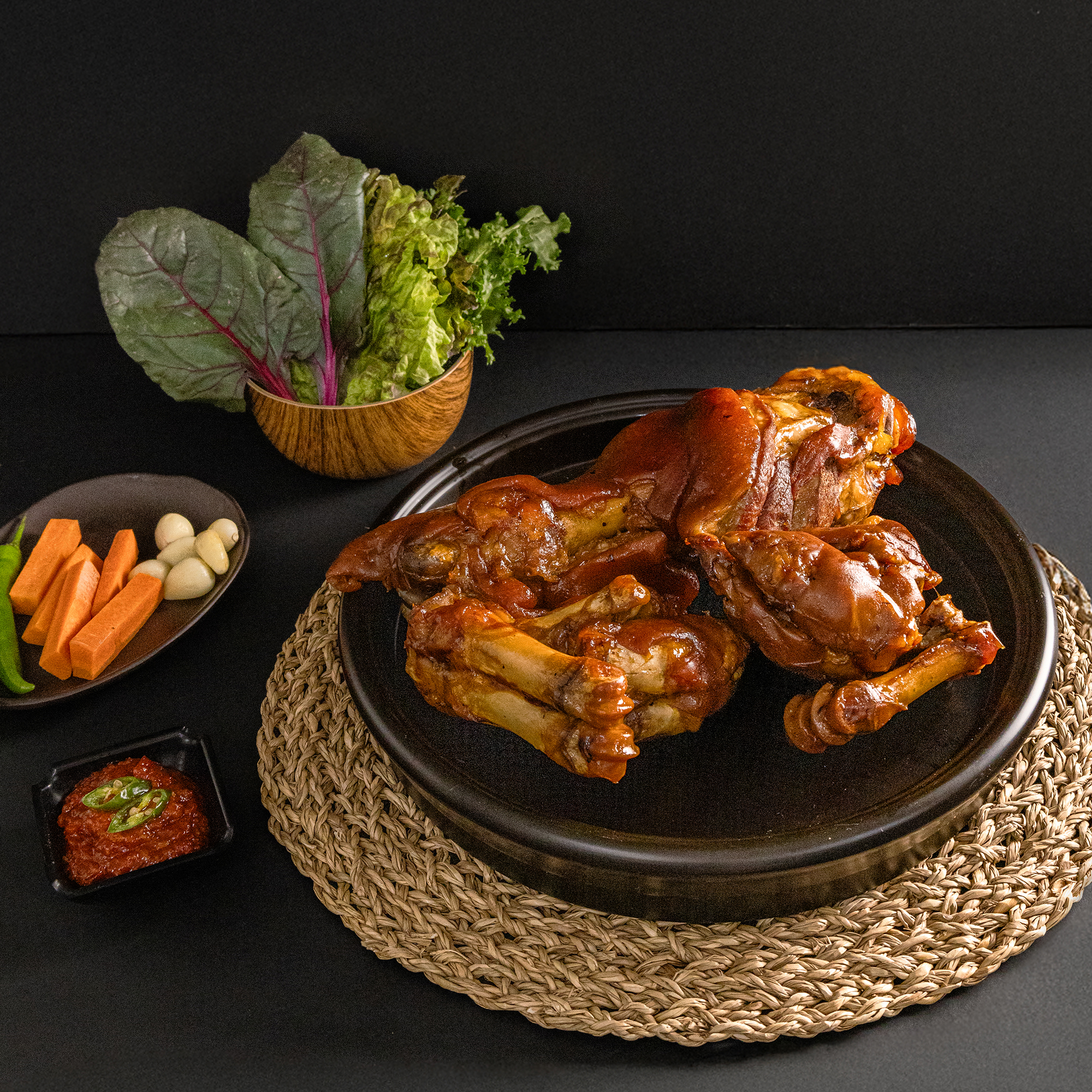 호시절 양산 족발 맛집 집들이 홈파티 캠핑 요리 음식 국내산 한돈 왕족발 1.3kg 이상 - 상품 이미지