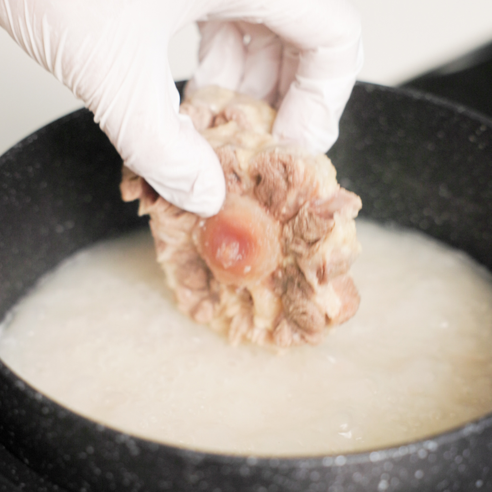 삼춘네 목초우 삶은 소꼬리 알꼬리 소꼬리찜용 수육용 꼬리곰탕용 1kg, 3개 - 상세 이미지 3