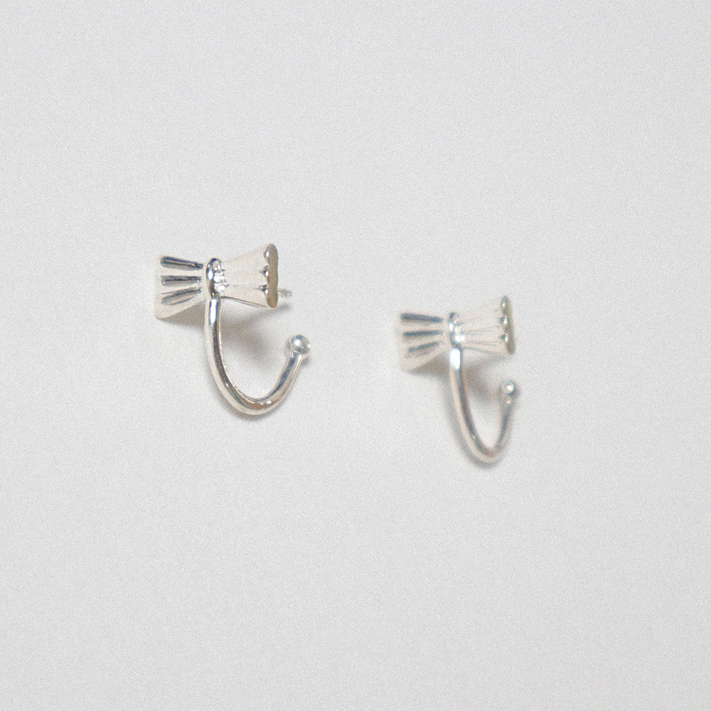 보우 후프 이어링 Bow Hoop Earring - 상품 이미지