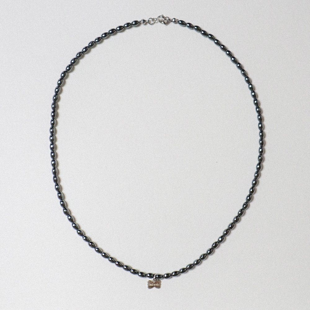헤머타이트 보우 참 목걸이 Hematite Bow Charm Necklace - 상세 이미지 4